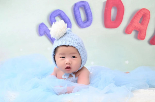 成都试管代怀四个月宝宝老吐奶 成都试管代怀四个月宝宝老吐奶